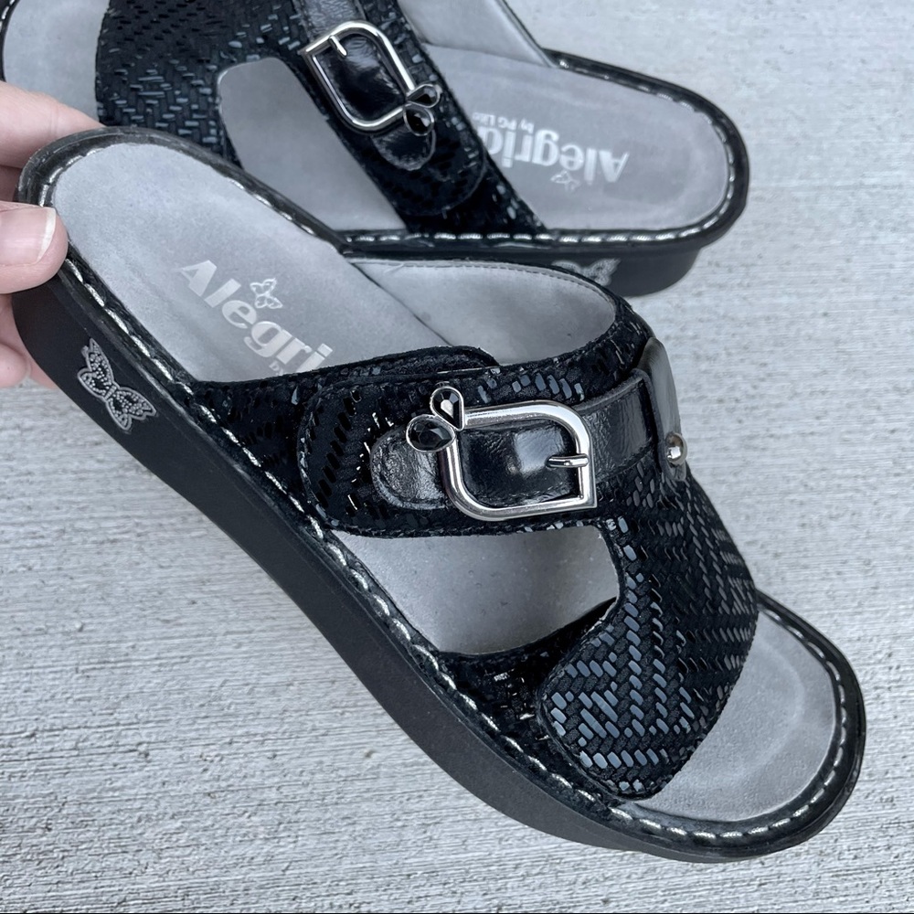 Alegria shiny weave print rhinestone clog EUC 37